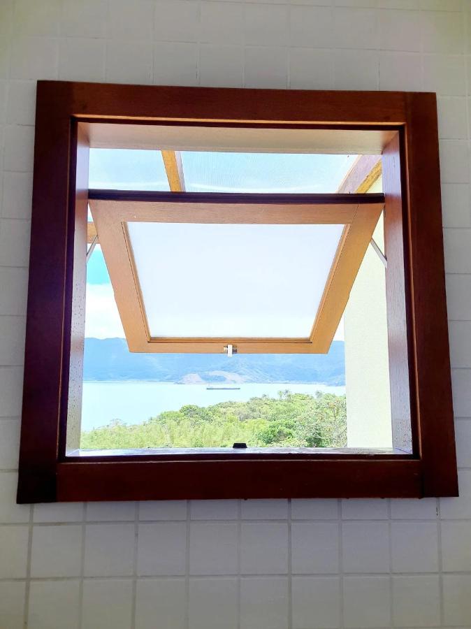 Residencia Em Condom, 1 Ou 2 Suites, Vista Para O Mar, Praia Do Curral, Ilhabela Esterno foto